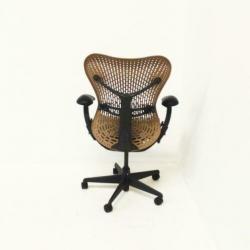 Herman Miller Bureaustoelen, Type Mirra, Licht bruin/beige
