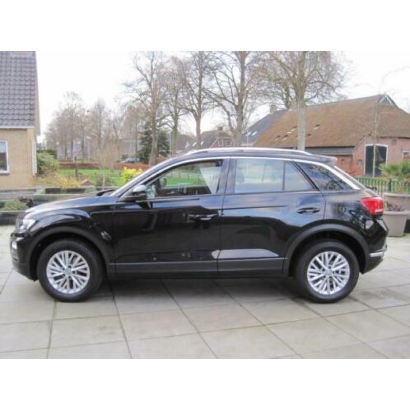 Volkswagen T-ROC Style , clima , nav , parkpilot , stoel ver
