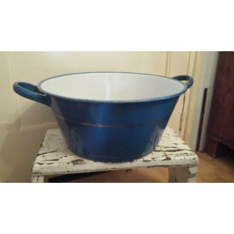 Blauw emaille teil met gouden rand brocante