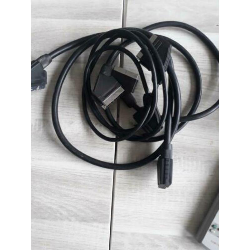 Twee Digitenne decoders met afstandsbediening