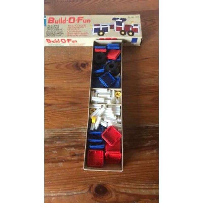 Build - o - fun tupperware toys