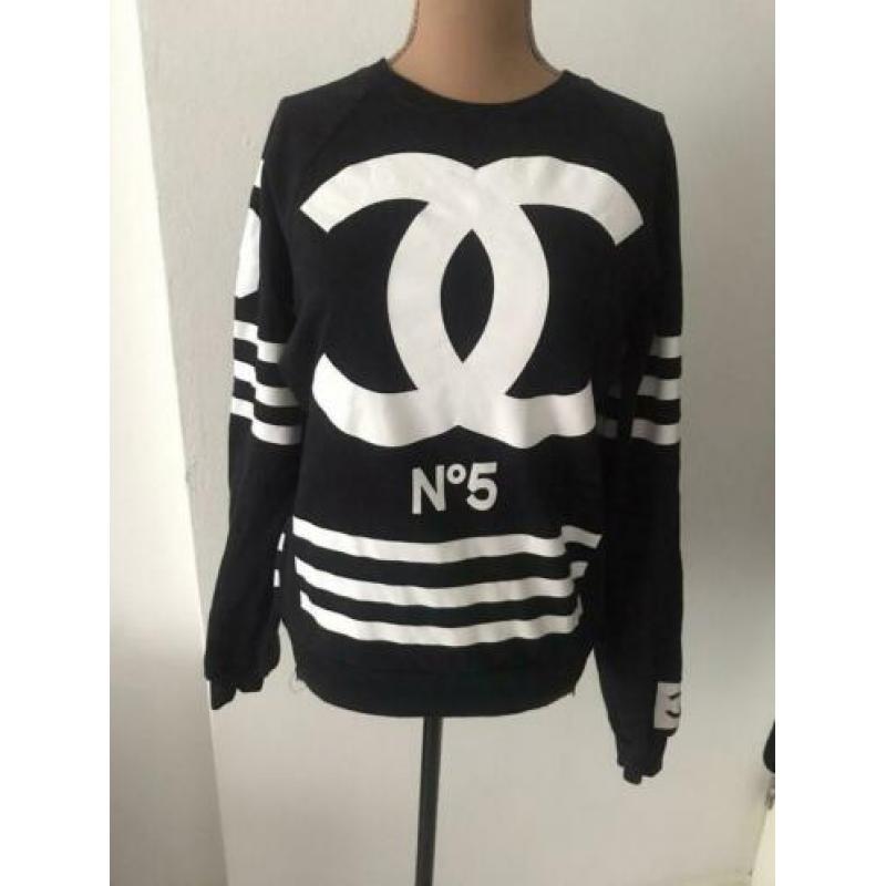 Homme + Femme zwarte sweater maat S