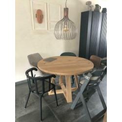 Nieuwe moderne ronde eettafel massief eiken 123 cm