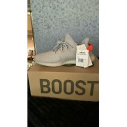 Yeezy boost 350 V2 Tail light