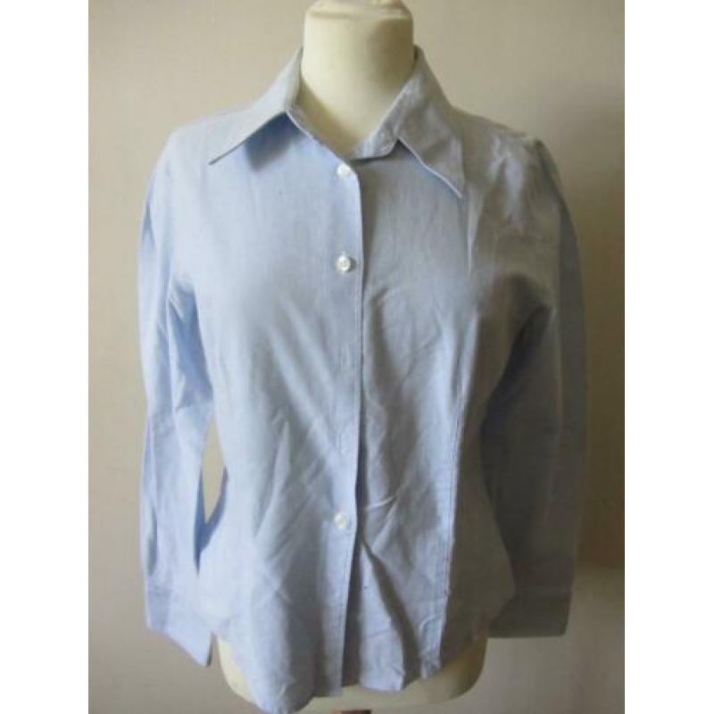 Blauwe blouse van Ambika en Invent maat 38
