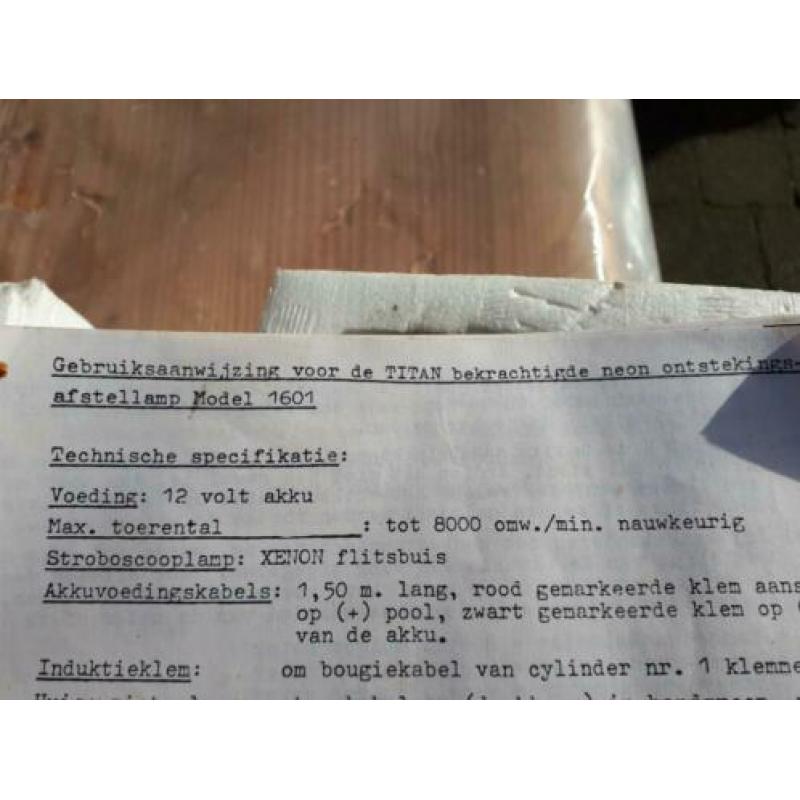 Afstellamp voor ontsteking en contactpunten voor oldtimer