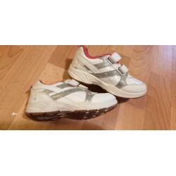 Meisjes schoenen maat 28