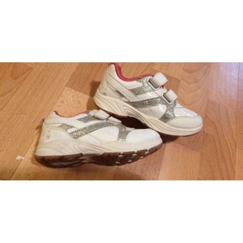 Meisjes schoenen maat 28