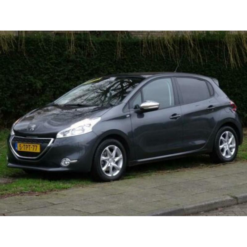 Peugeot 208 1.2 e-VTi Style AUTOMAAT met Navigatie