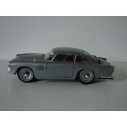 Monogram Astin Martin DB4 gebouwde plastic modelkit