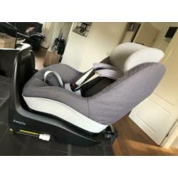 Maxi cosi 2 way fix en 2 way pearl