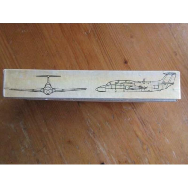 L-29 L29 Delfin, KP Model, 1:72, Nieuw