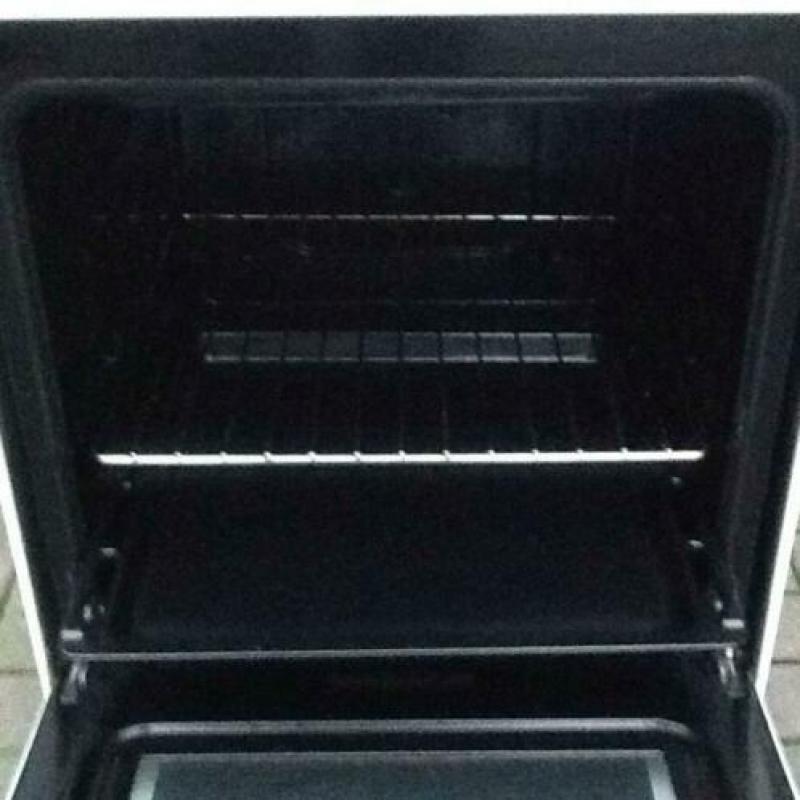 Goedwerkend gasfornuis met electrische oven merk indesit