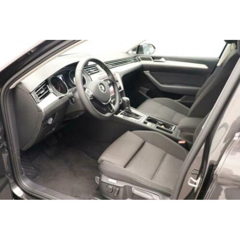 Volkswagen Passat Variant 1.6 TDI DSG Comfortline Business