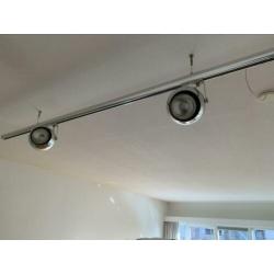Design spots, doorsnede ongeveer 30 cm per lamp, 3 m. Lang