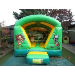 Springkussen Clown , 2 modellen , te huur