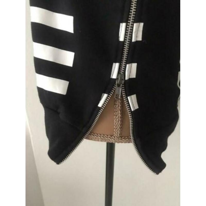 Homme + Femme zwarte sweater maat S
