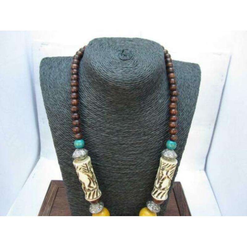 Vintage Tibetaanse ketting, Tibetaans zilver met tibet amber