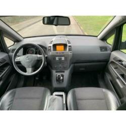 Opel Zafira 2.2 Cosmo 7 zitter/Airco/Half-leder/Trekhaak/Cru