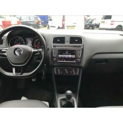 Volkswagen Polo 1.0 TSI 55KW 2015 Zwart