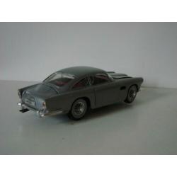 Monogram Astin Martin DB4 gebouwde plastic modelkit