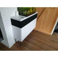 Tv kast. Tv meubel. Wit met zwart. Stevige kwaliteit.