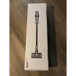 LIMITED EDITION Dyson v11 Total clean