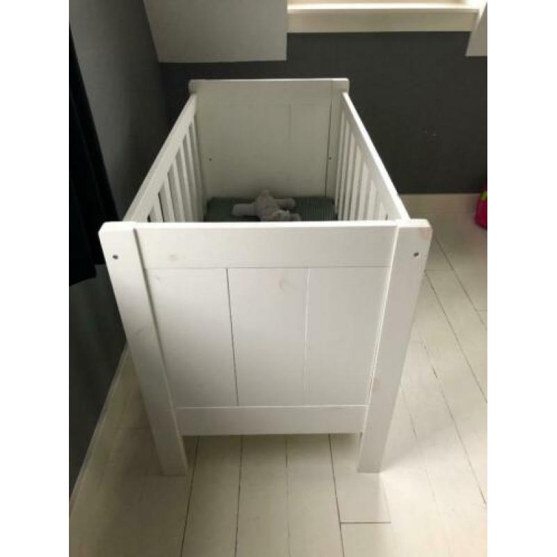 Stoere Timzowood Ledikant Joep wit met matras