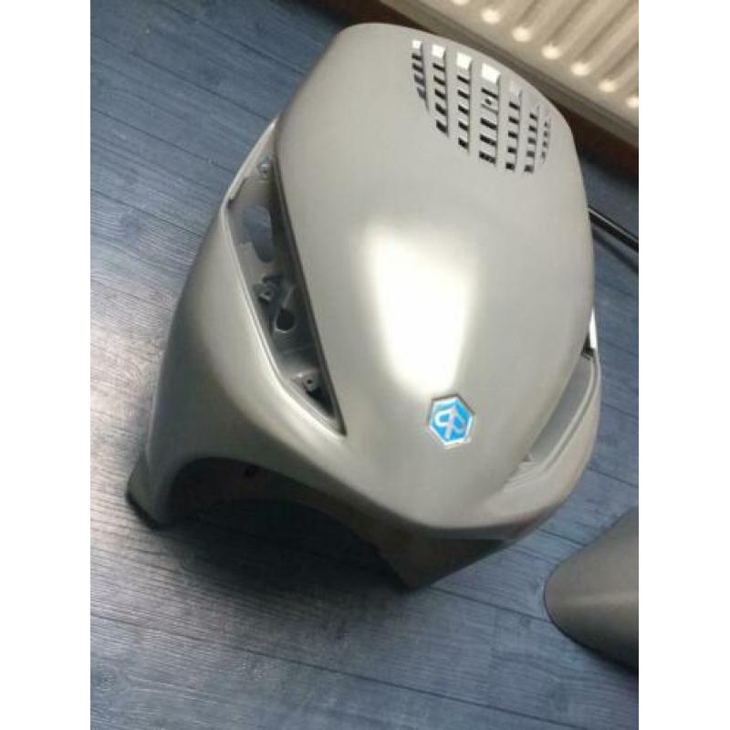 Piaggio zip 2000 kappen set nardo grey compleet
