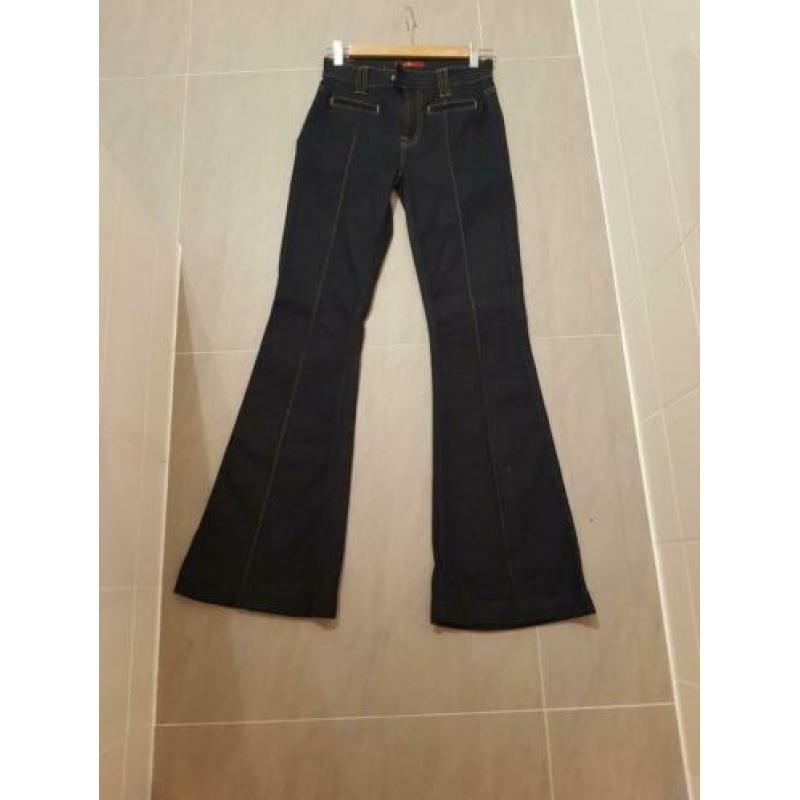 7 for all mankind