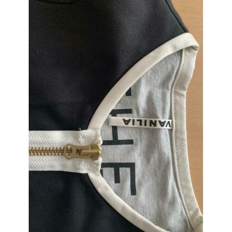 Vanilia sportief vestje - maat 34