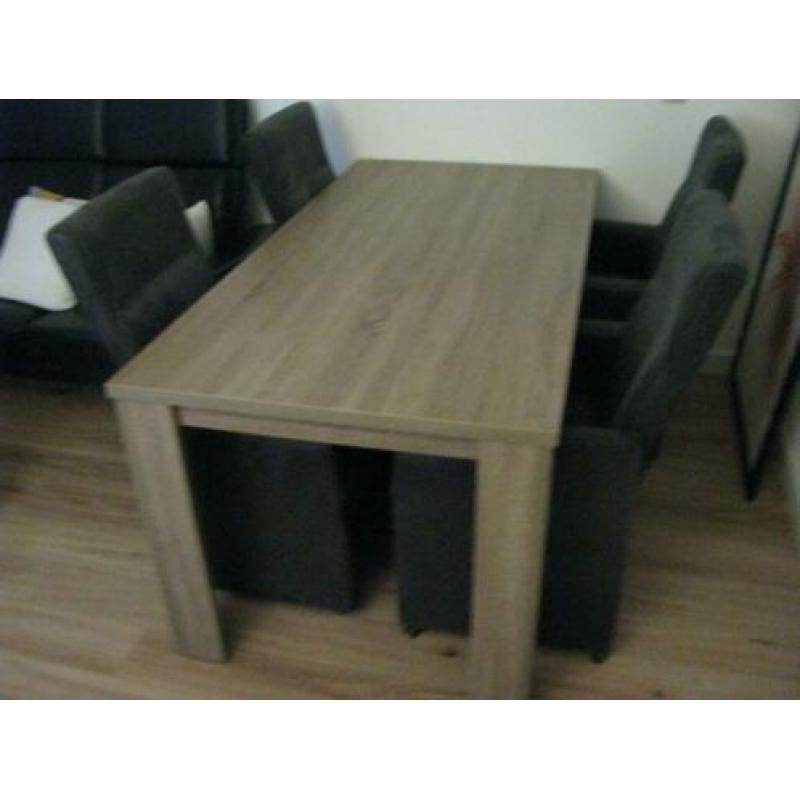 eettafel