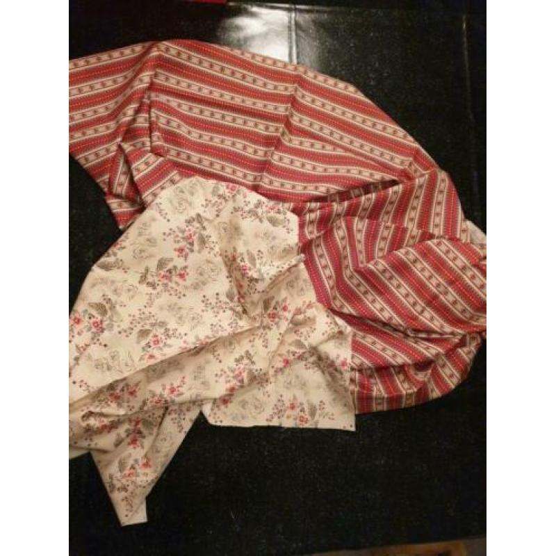 Partij 4. Grote partij met diverse kleuren quiltstof!koopje