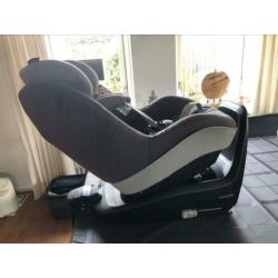 Maxi cosi 2 way fix en 2 way pearl