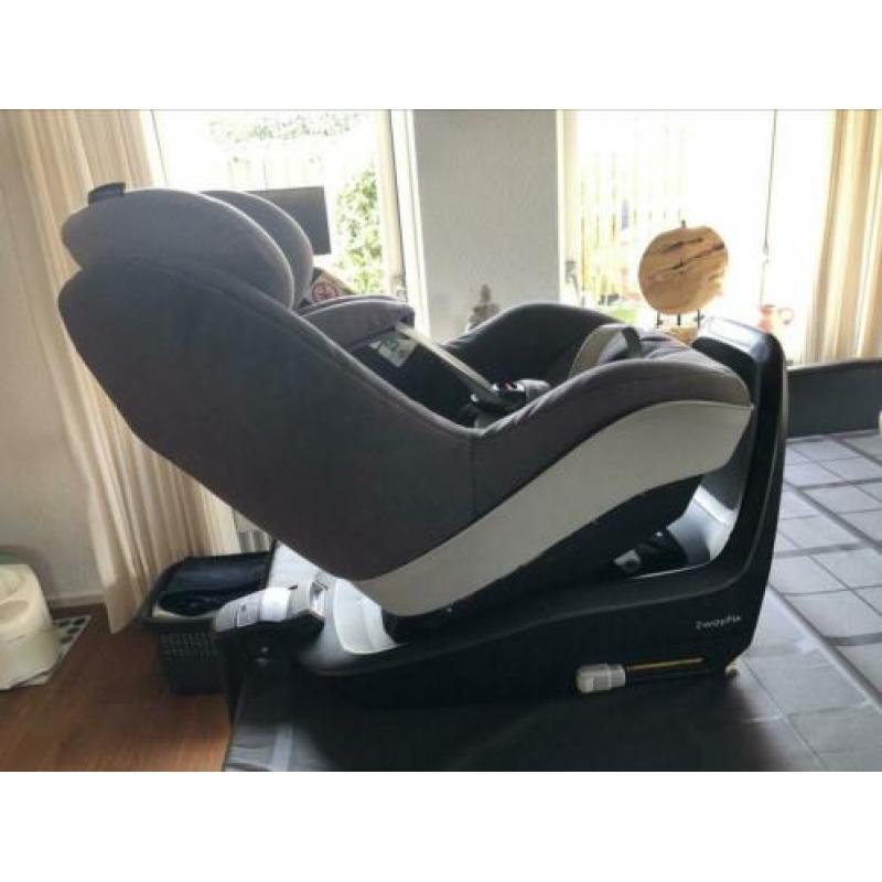 Maxi cosi 2 way fix en 2 way pearl