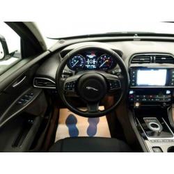 Jaguar XE 2.0 180pk R-Sport Autom- Navi, Xenon, Camera, ECC,