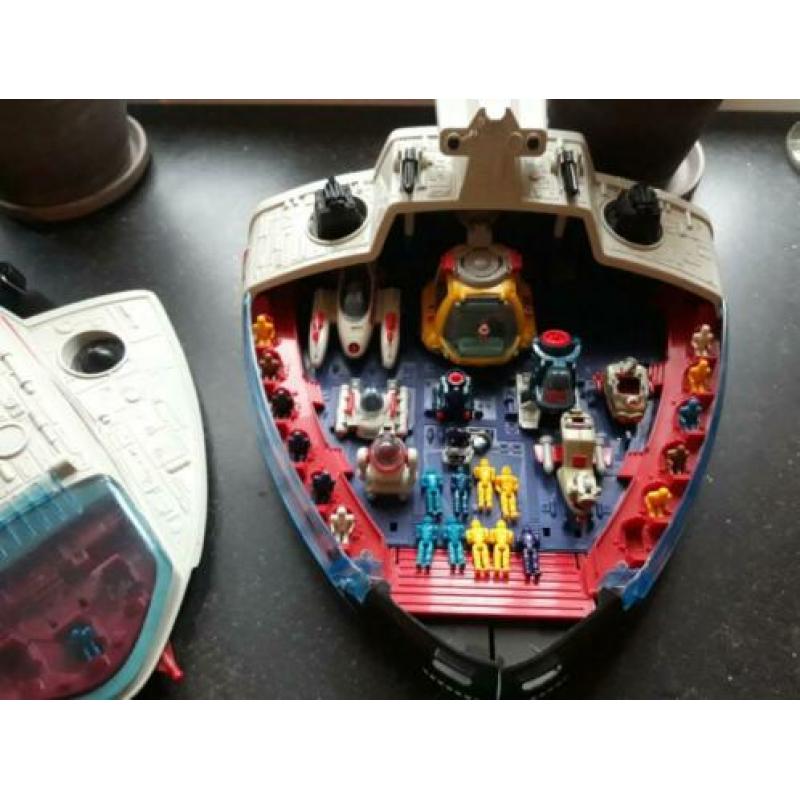 vintage ruimteschip robot Bluebird Manta jaren 80 speelgoed