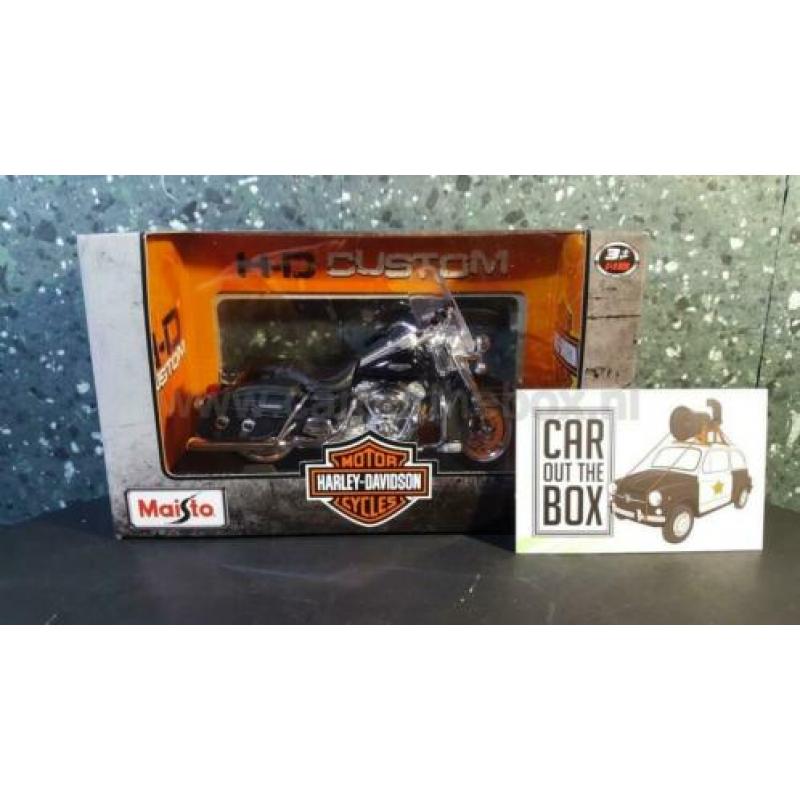 Harley Davidson Road king Classic 2001 1:18 Maisto