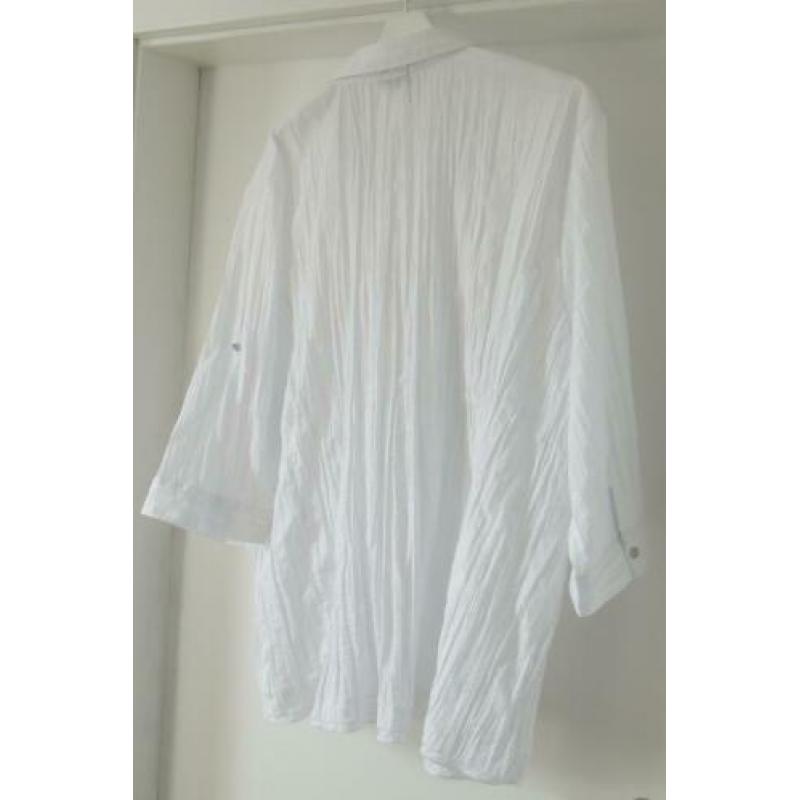 Blouse wit crash look met ketting maat 58
