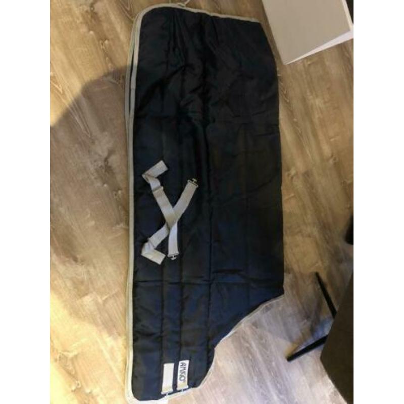 Amigo deken insulator medium 200 gram staldeken