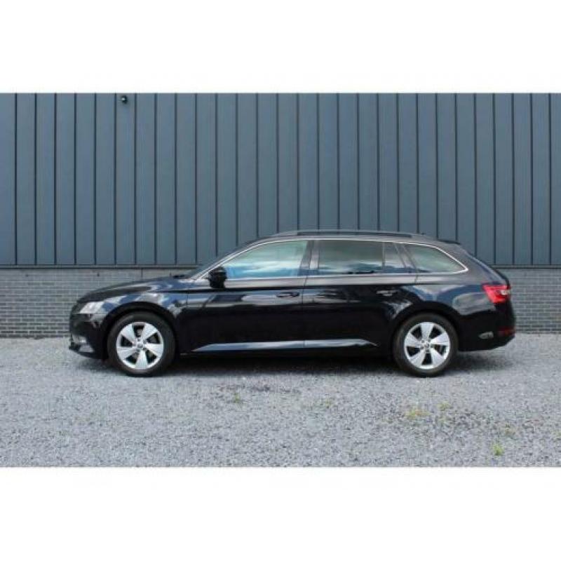 Skoda Superb 1.6 TDI 120pk DSG Ambition Bus. XENON + TREKHAA