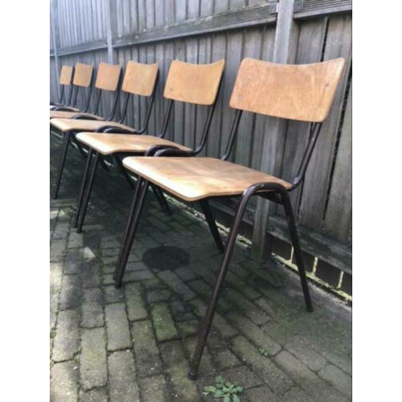 Nog 3 stuks Industriële vintage Marko Schoolstoelen