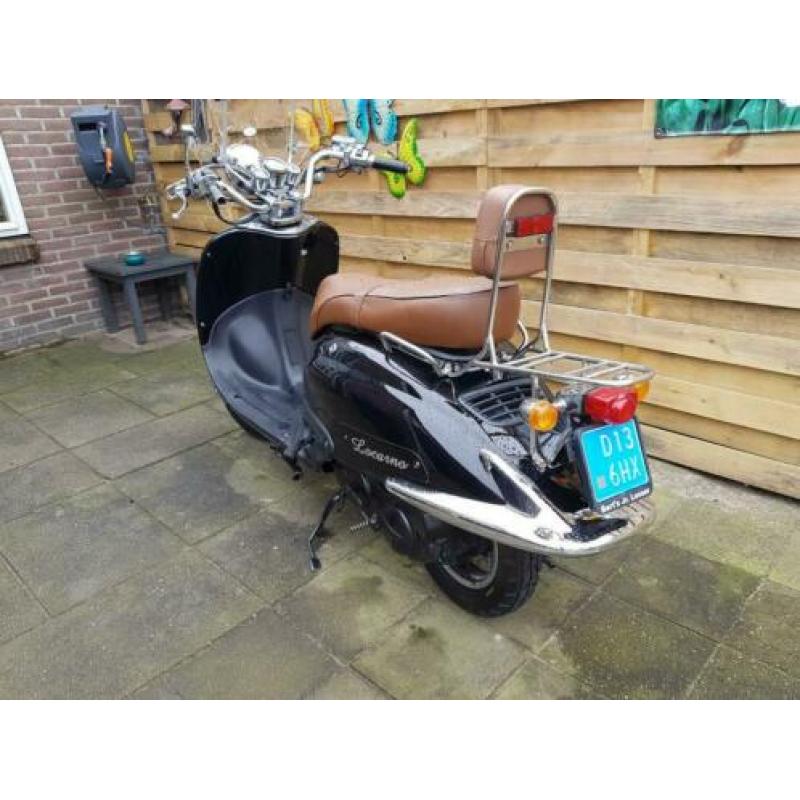 Nette retro blauw kenteken