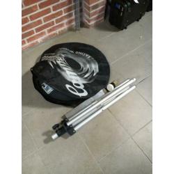 Satelliet schotel met standaard