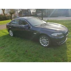 BMW 5-Serie 3.0 525D 6 Cilinder AUT 2011 Blauw