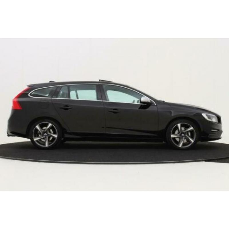 Volvo V60 D5 R-Design | Aut | Camera | Schuif/kanteldak | Xe