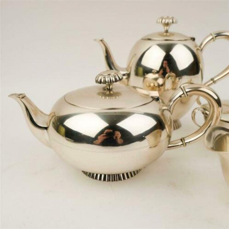 Wilkens zilveren art deco koffie en theeset