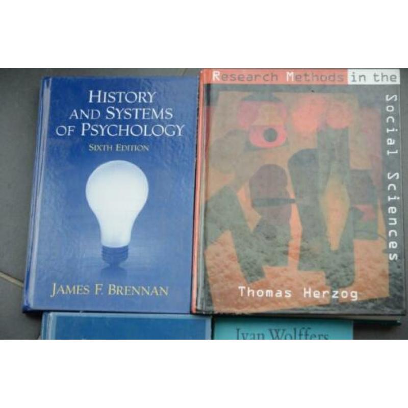 4 boeken over zorg / ergotherapie.