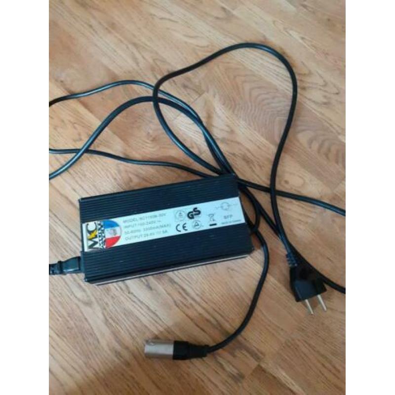 Goede accu lader voor een multicycle/sparta