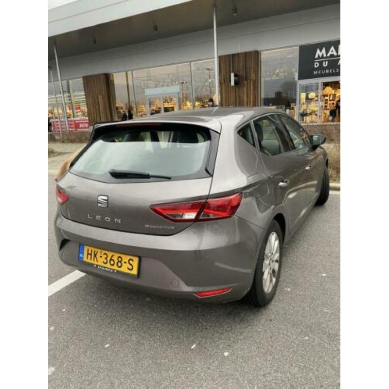 Seat Leon 1.0 EcoTSI 115PK 2015 Grijs 5drs